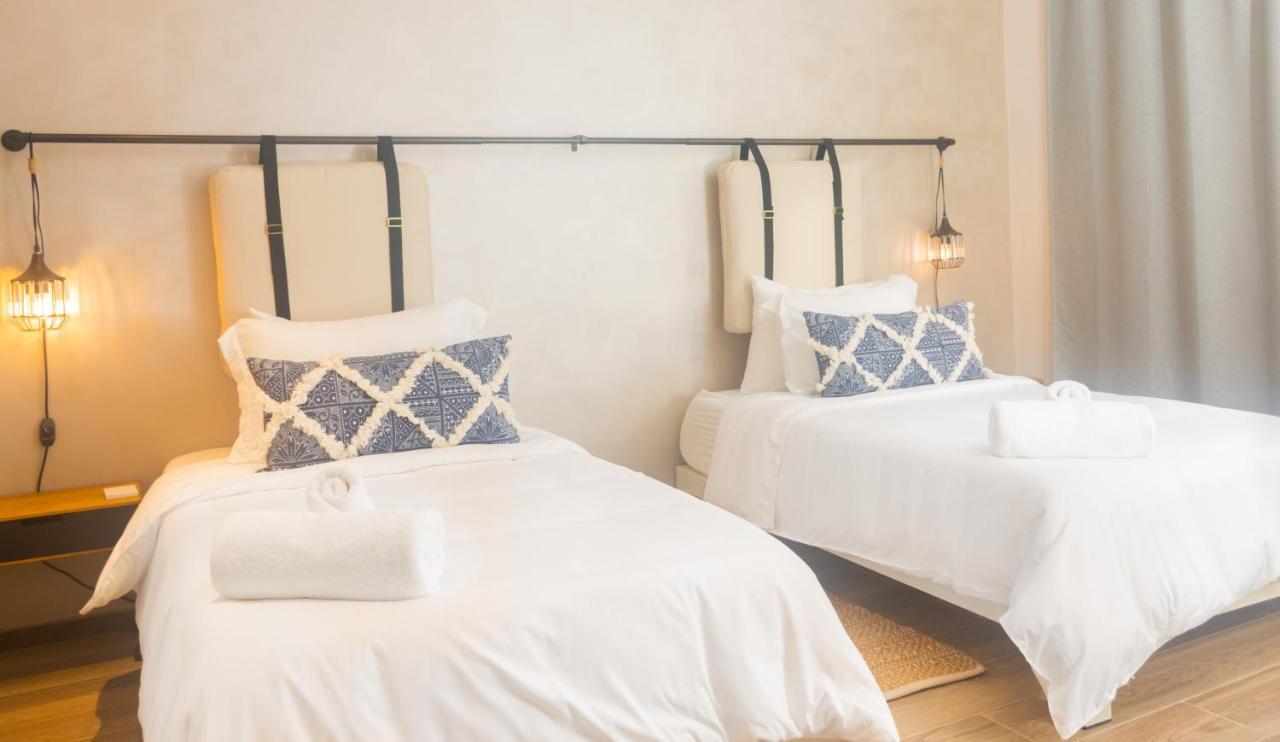 Tradewinds Apartments Simpson Bay Eksteriør billede
