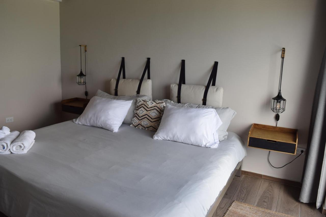 Tradewinds Apartments Simpson Bay Eksteriør billede