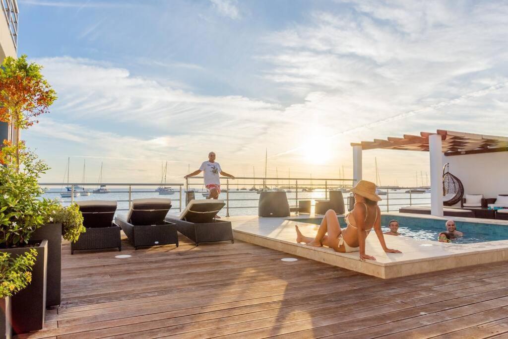 Tradewinds Apartments Simpson Bay Eksteriør billede