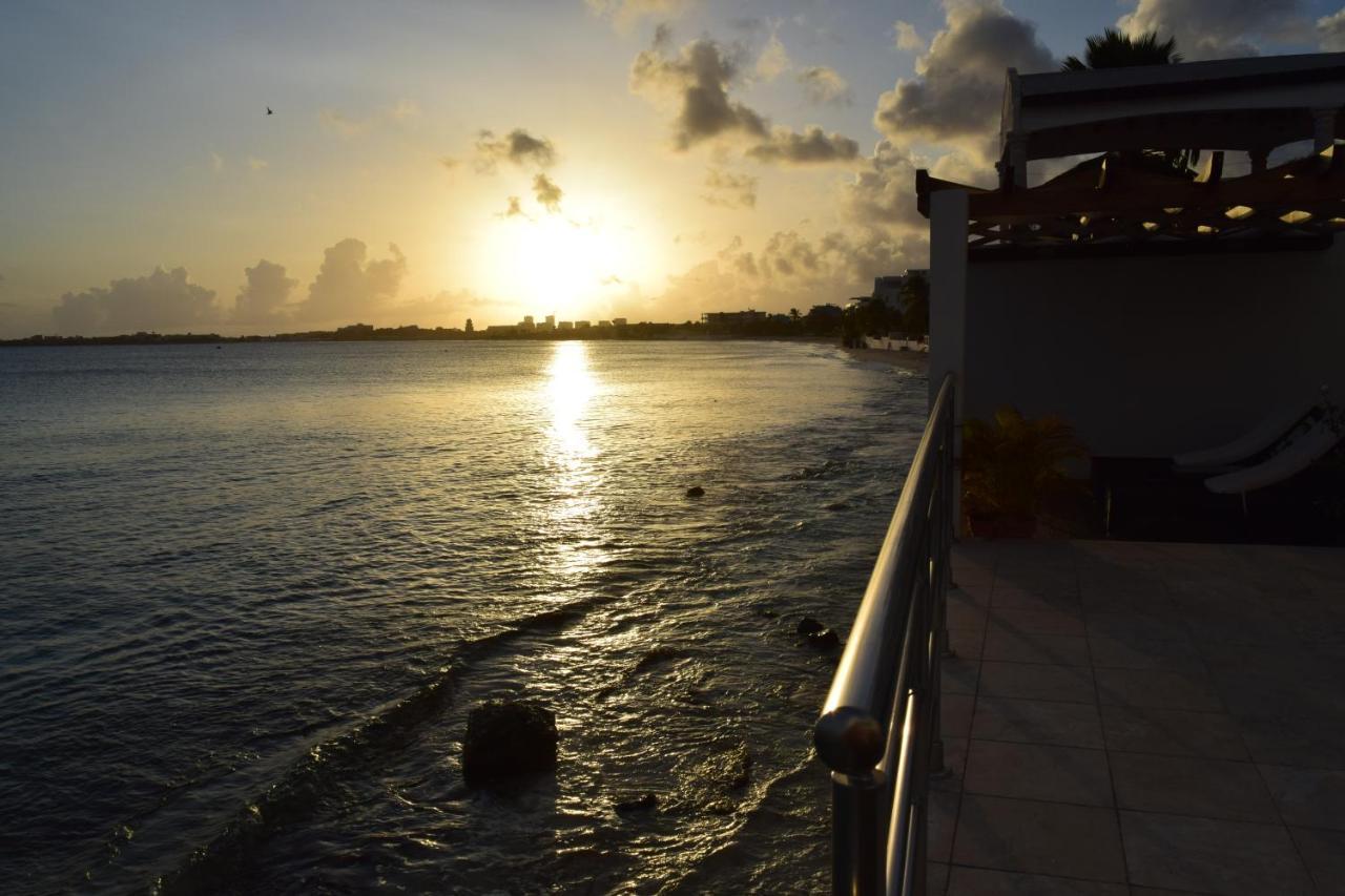 Tradewinds Apartments Simpson Bay Eksteriør billede